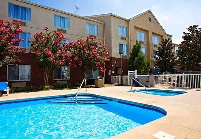 Fairfield Inn Charlotte Northlake Hotel