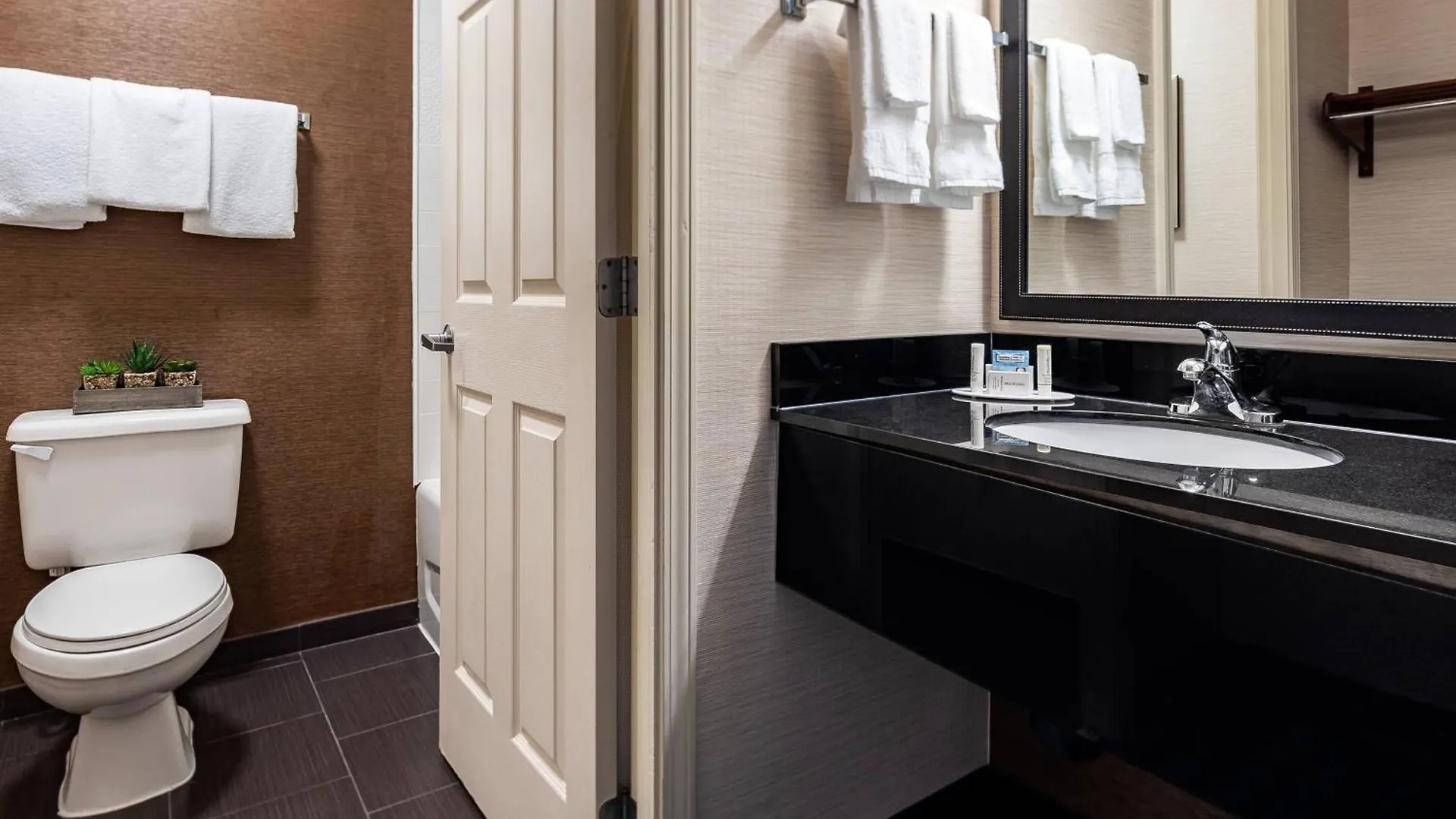Fairfield Inn Charlotte Northlake Hotel