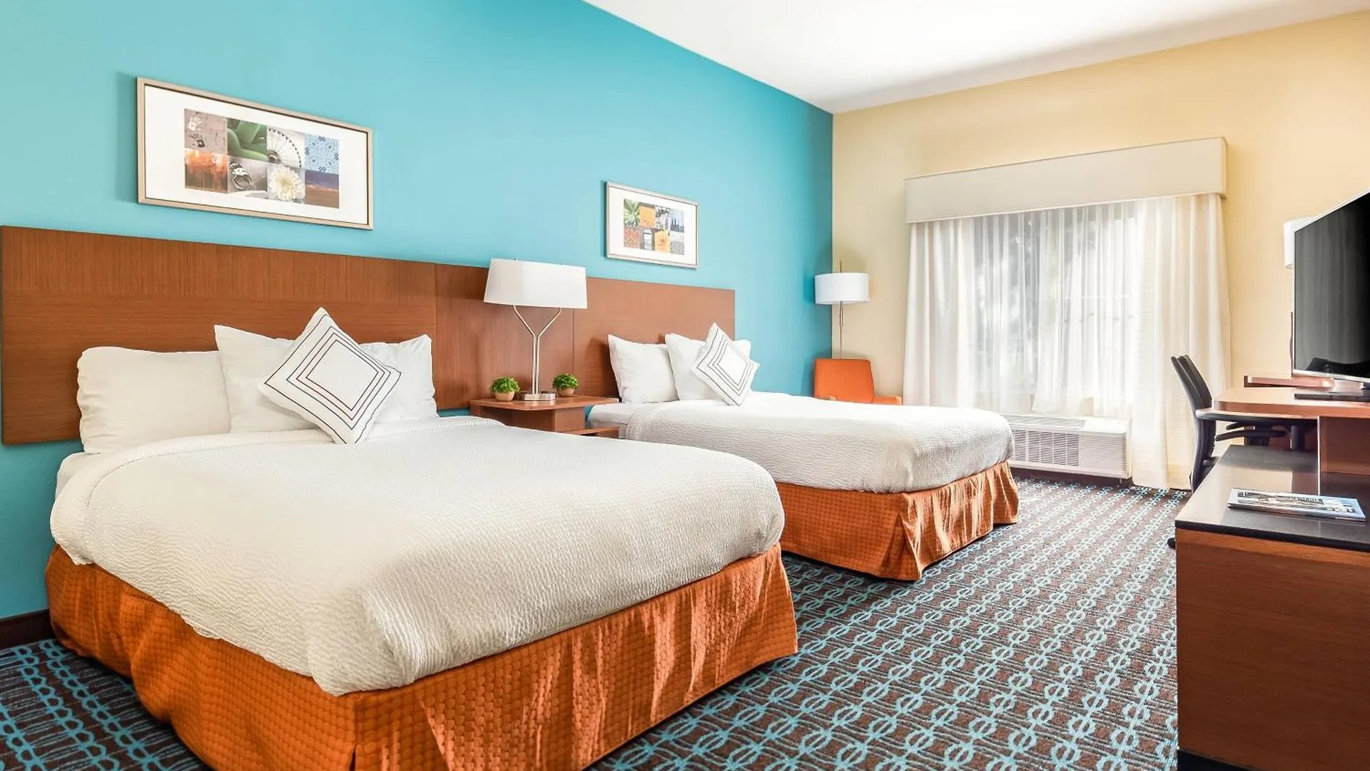 Fairfield Inn Charlotte Northlake Hotel
