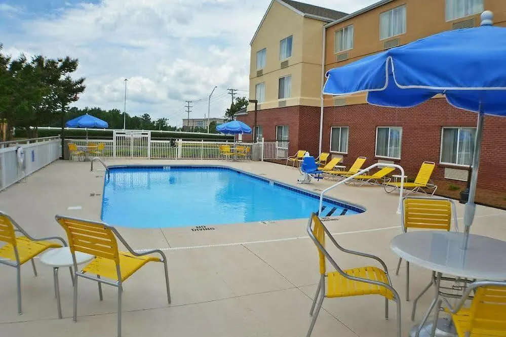 Fairfield Inn Charlotte Northlake Hotel